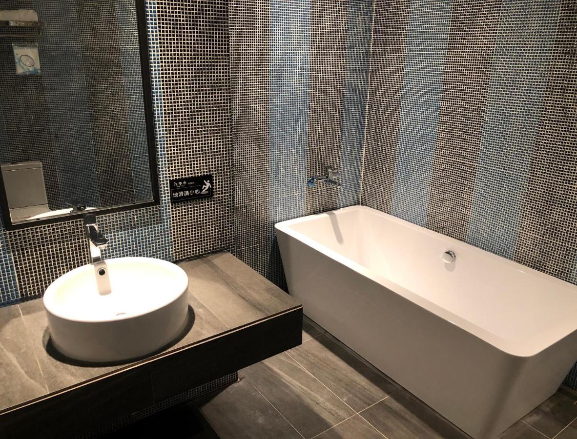 Roppongi Motel - Jianhua Pingtung Luaran gambar